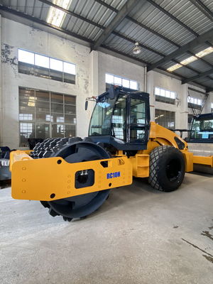 10000kg Vibratory Road Roller untuk konstruksi dan pemeliharaan jalan