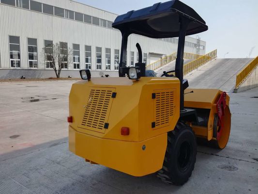 Penggiling Jalan Getaran 50HZ Penggiling Jalan Getaran Drum Tunggal Hidraulik Penuh