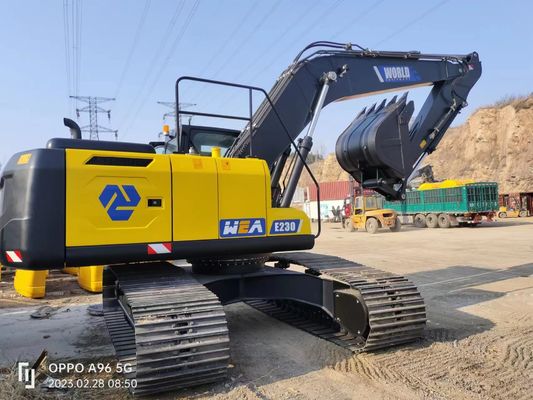Ekskavator perayap hidrolik bucket 1cbm dengan mesin Cummins untuk pemindahan tanah yang membersihkan gunung