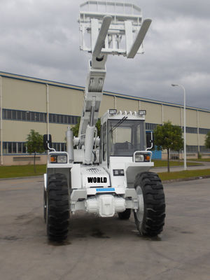 4 Wheel Drive EPA Mesin Diesel Telescopic Handler 2.5T beban Telescopic Forklift 4WD Telehandler