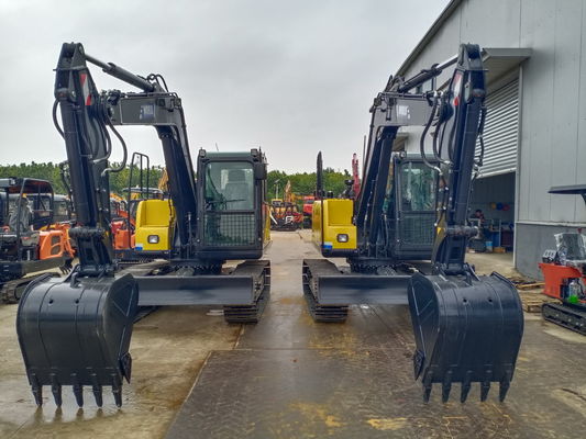 Excavator Crawler Hydraulic yang dapat diandalkan mencapai ketinggian penggalian maksimum 7023mm