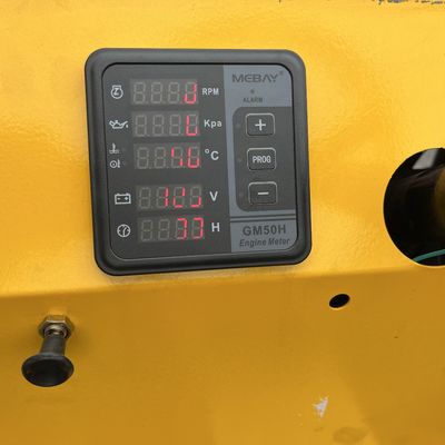 Traktor pertanian merek WEA08H untuk perkebunan kelapa sawit Peru dengan kemudi roda depan